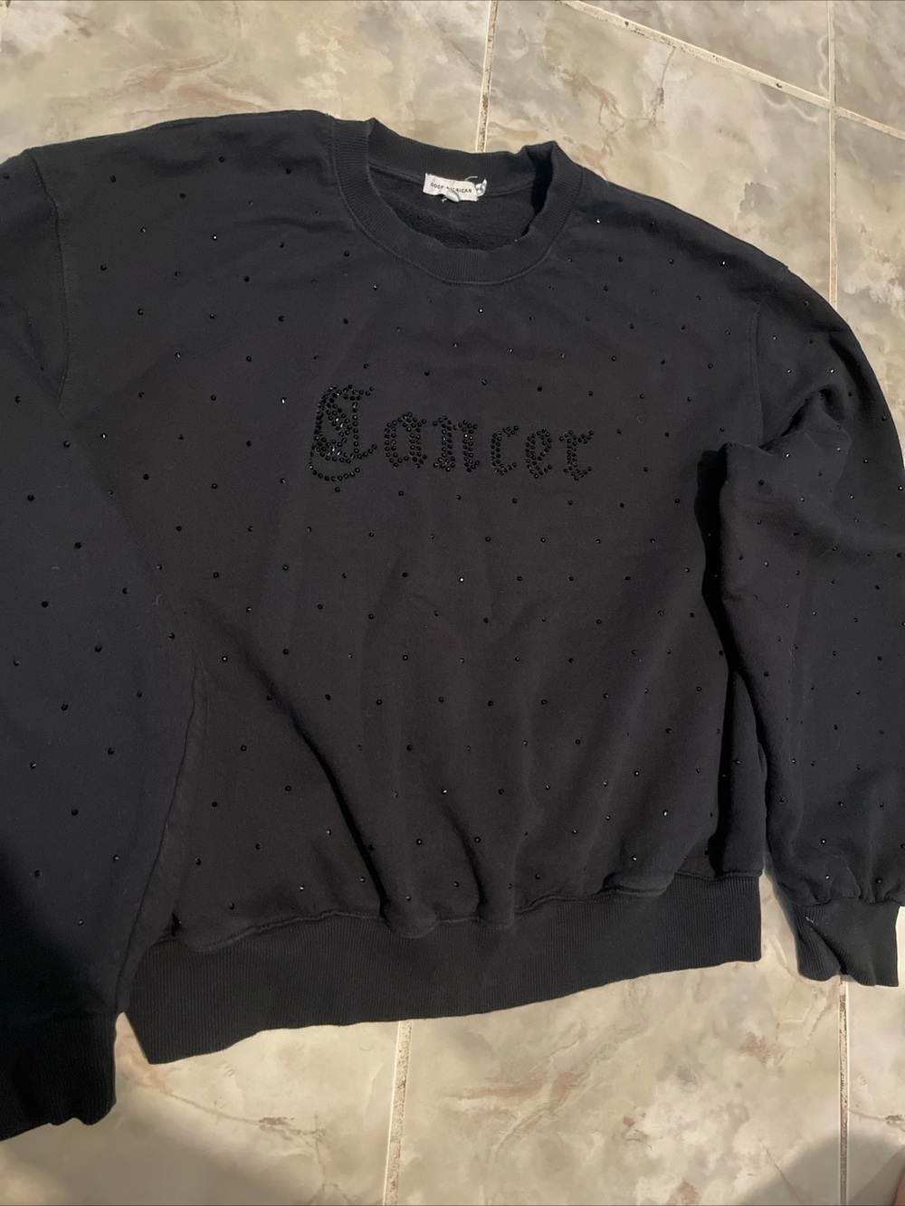 Good American Womenโs Zodiac โCancerโ Black Rhinestone Pullover Sweatshirt SZ